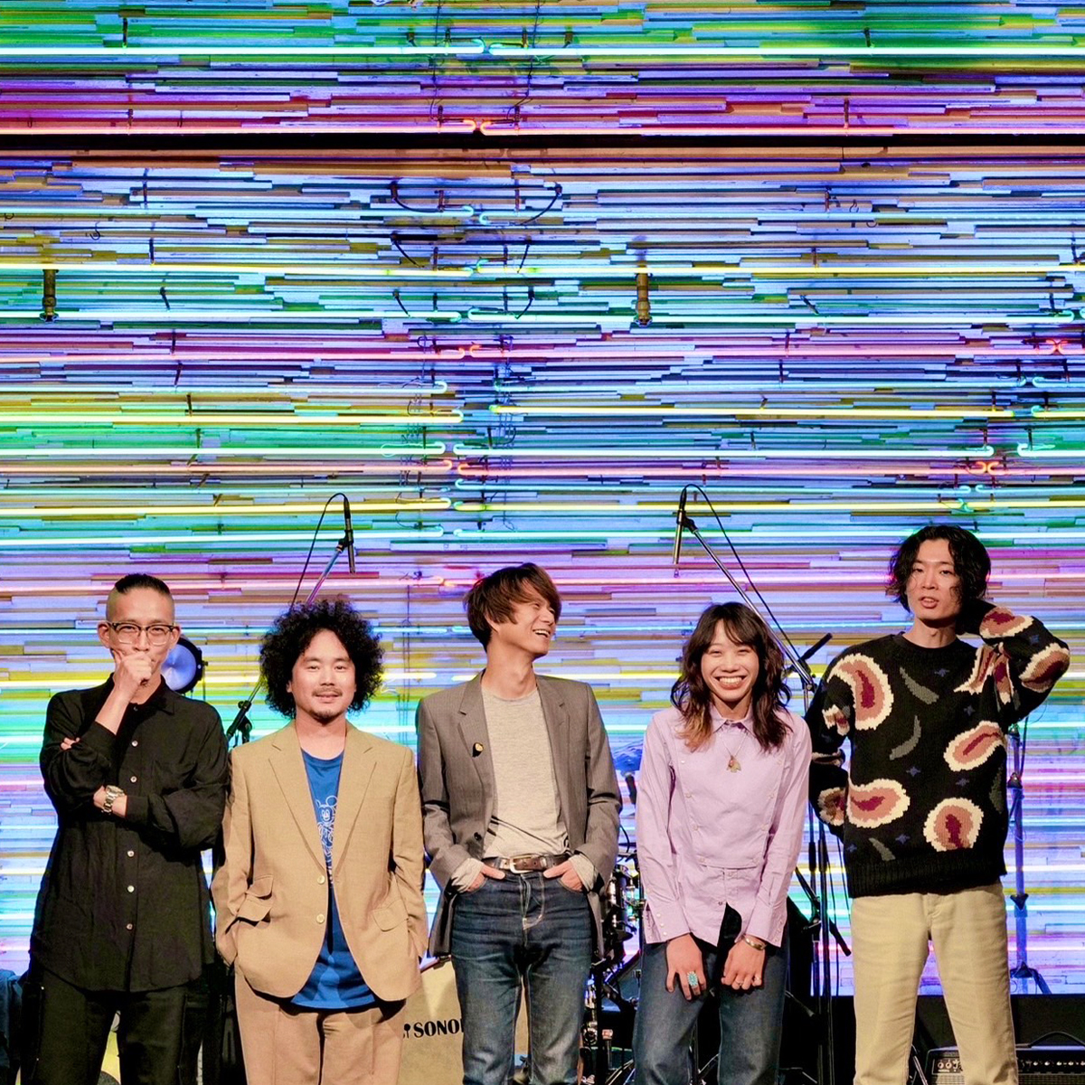 関西を代表する野外フェス「ARIFUJI WEEKENDERS 2025」に出演する奇妙礼太郎BAND。