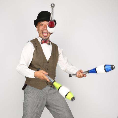 Comical performance by performer Chuge