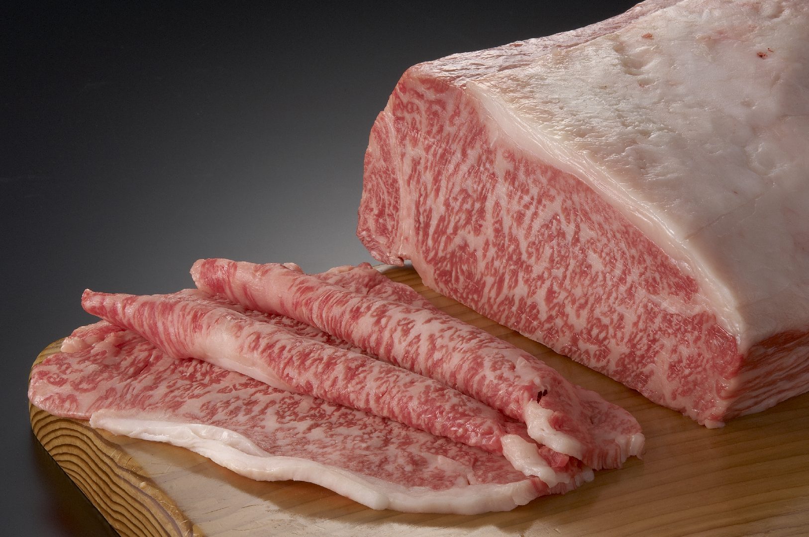 Limited menu using domestic Kuroge Wagyu beef brand beef Sandaniku Meat and Sanda Rice