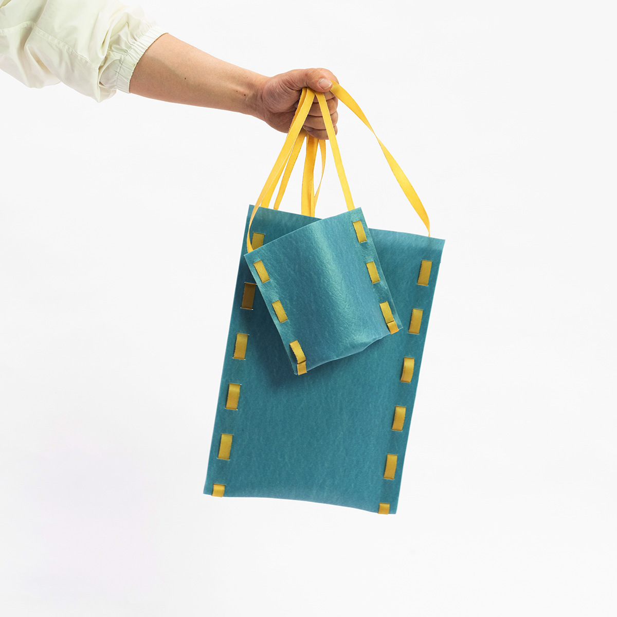 Experience making cute and eco-friendly things using Vegan Leather