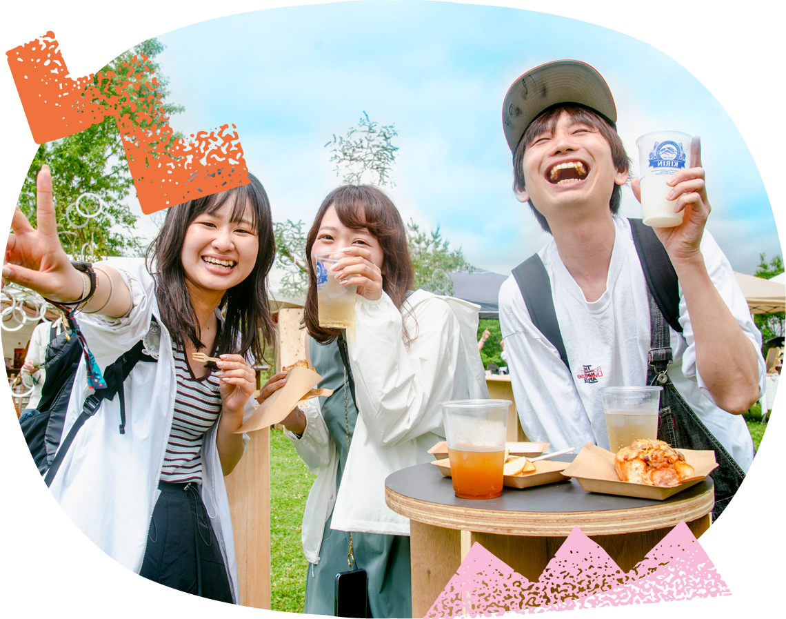 総勢50店舗以上のキッチンカーや露店が出店