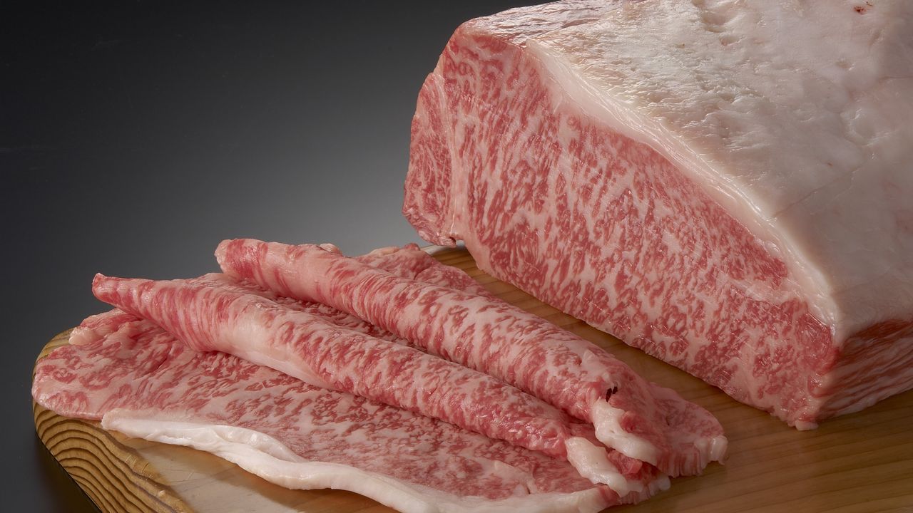 「創作カレー ツキノワ×三田肉」最強コラボカレー