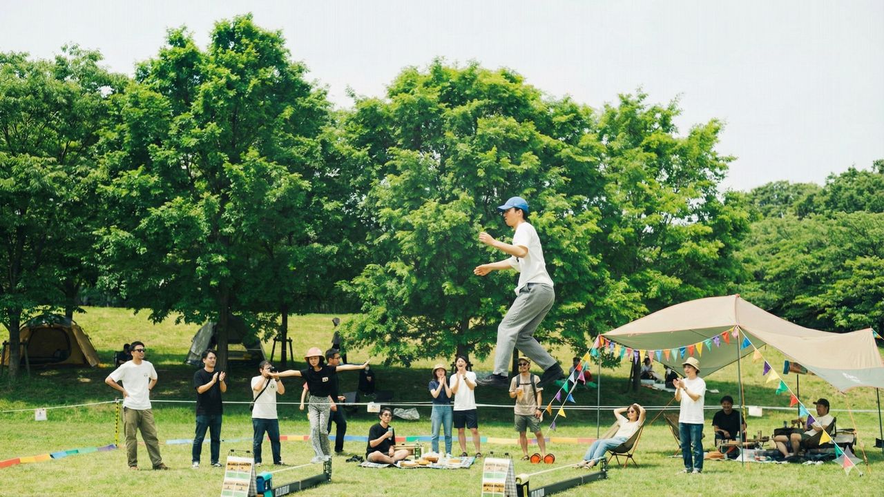 からだ解き放つ「スラックライン＆ジップライン」